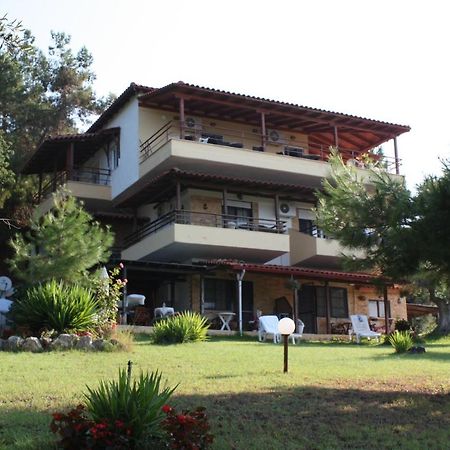 Bambola Apartments 네아 모우다니아 외부 사진