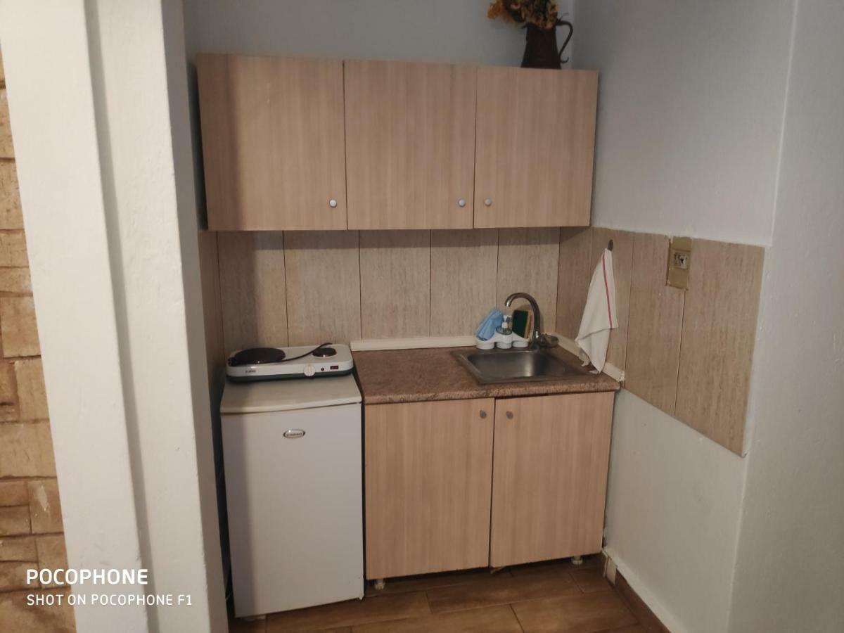 Bambola Apartments 네아 모우다니아 외부 사진